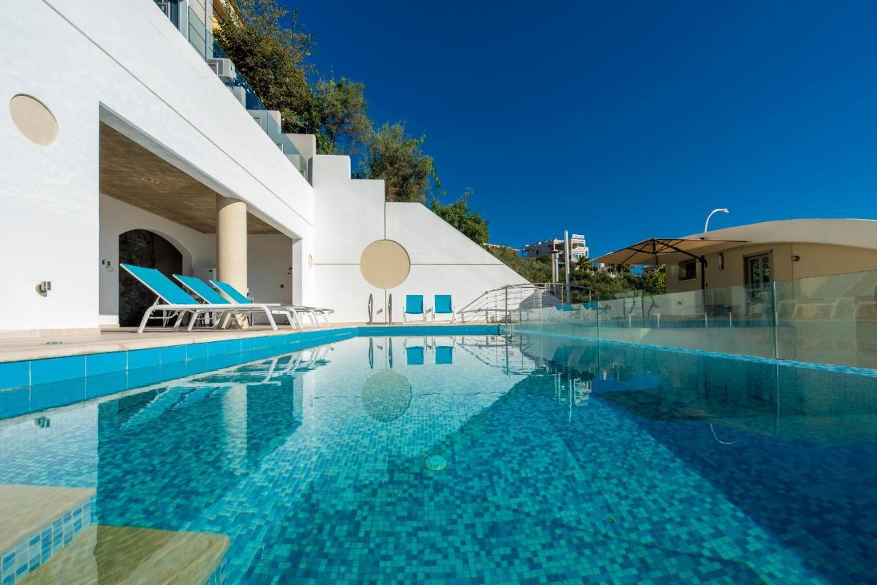 Villa Evian PalaiónTsiflíkion エクステリア 写真